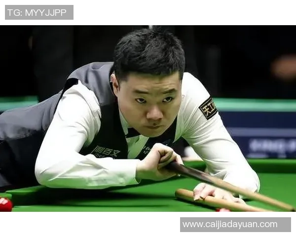 上海足球队以85分领跑大满贯积分榜展现强劲实力