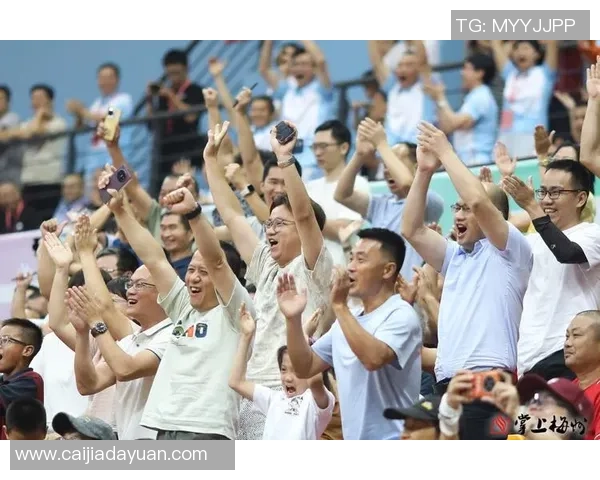 中国传奇足球明星齐聚一堂共庆足球盛宴精彩赛事点燃球迷热情