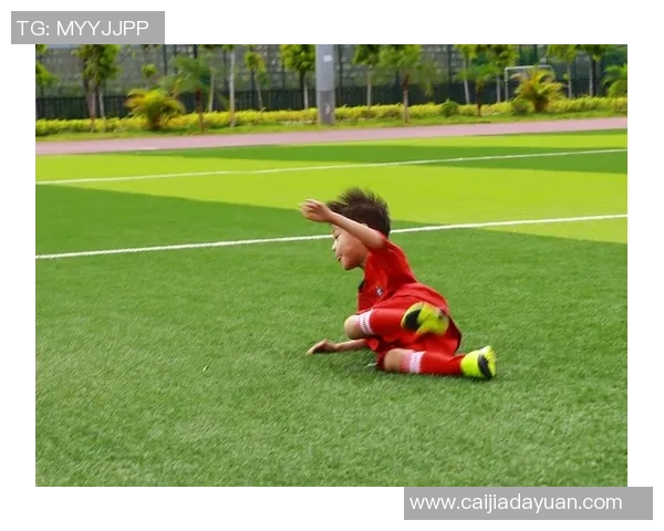 云端之上的足球巨星们带你领略绿茵场的风采与激情