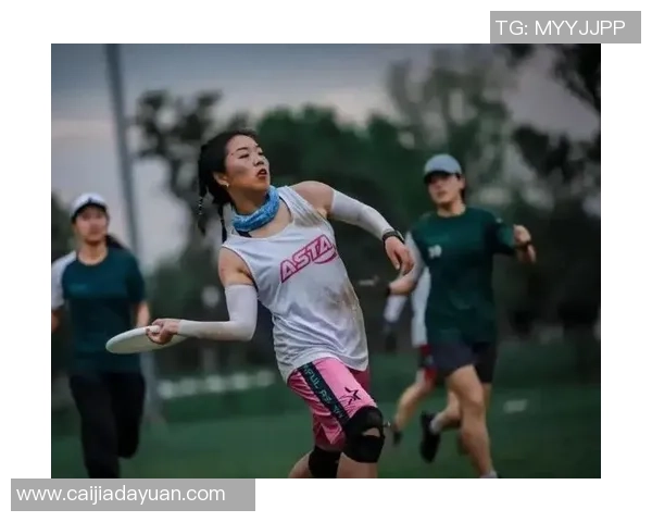 飞盘热潮席卷北京飞盘队如何引领力量与团队的变革之路